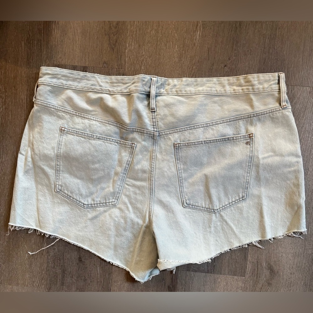 Madewell Relaxed Denim Shorts - Picture 6 of 8